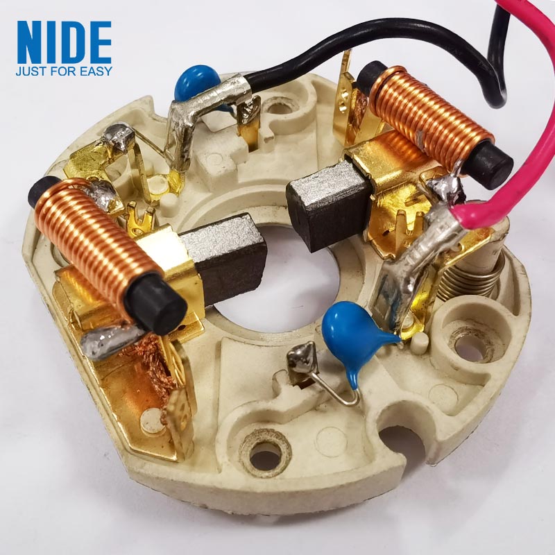 Kif ix-xkupilji tal-karbonju jtejbu l-prestazzjoni u l-lonġevità tal-mutur